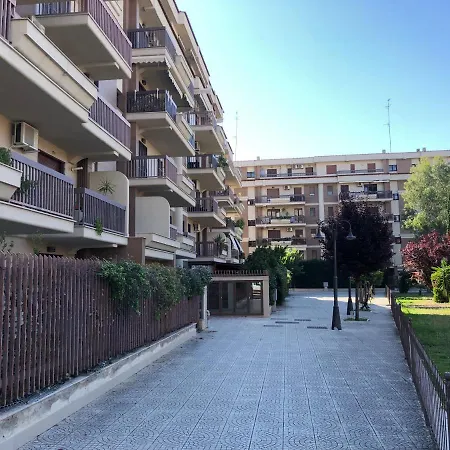 A La Gauche! Facolta Medicina Ospedali Riuniti, Stadio, Universita Foggia